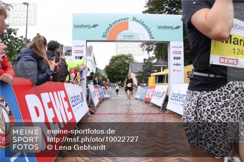 30.08.2026 - Blankeneser Heldenlauf Lena Gebhardt http://msf.ph/oto/10022727 30.08.2026 09:58:48 Ziel 1180, 1242, 1251, 1451, 1452, 1757 meine-sportfotos.de