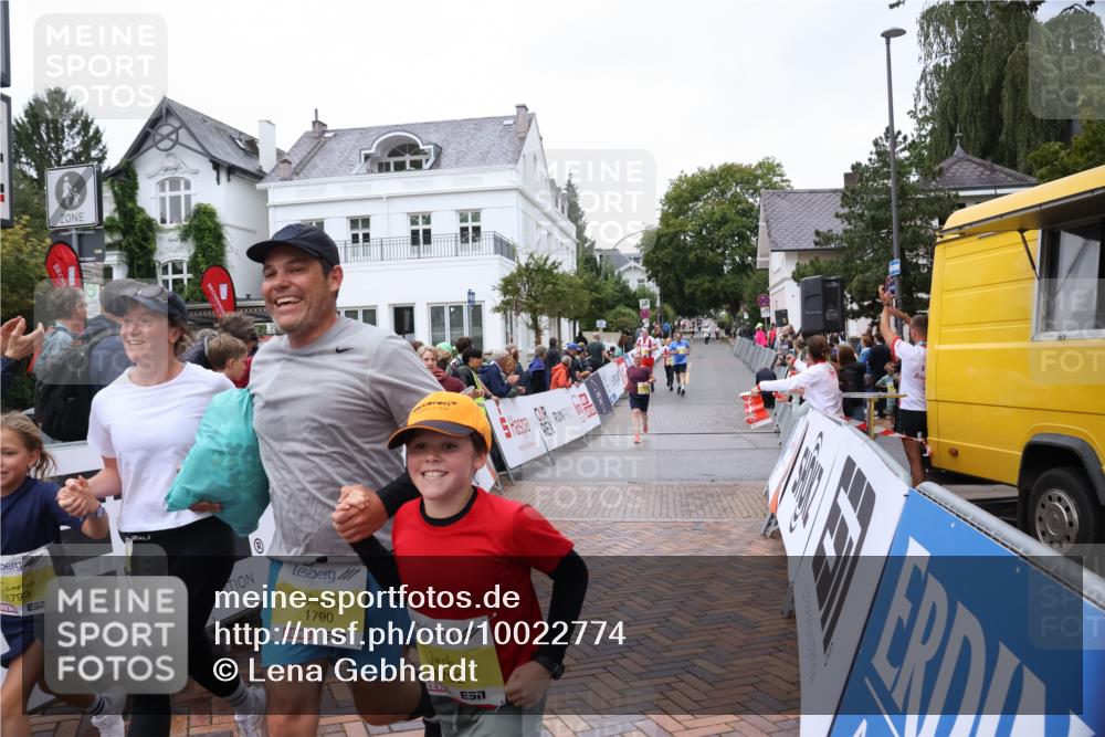 30.08.2026 - Blankeneser Heldenlauf Lena Gebhardt http://msf.ph/oto/10022774 30.08.2026 09:59:12 Ziel 1790, 1791, 1792, 1793 meine-sportfotos.de