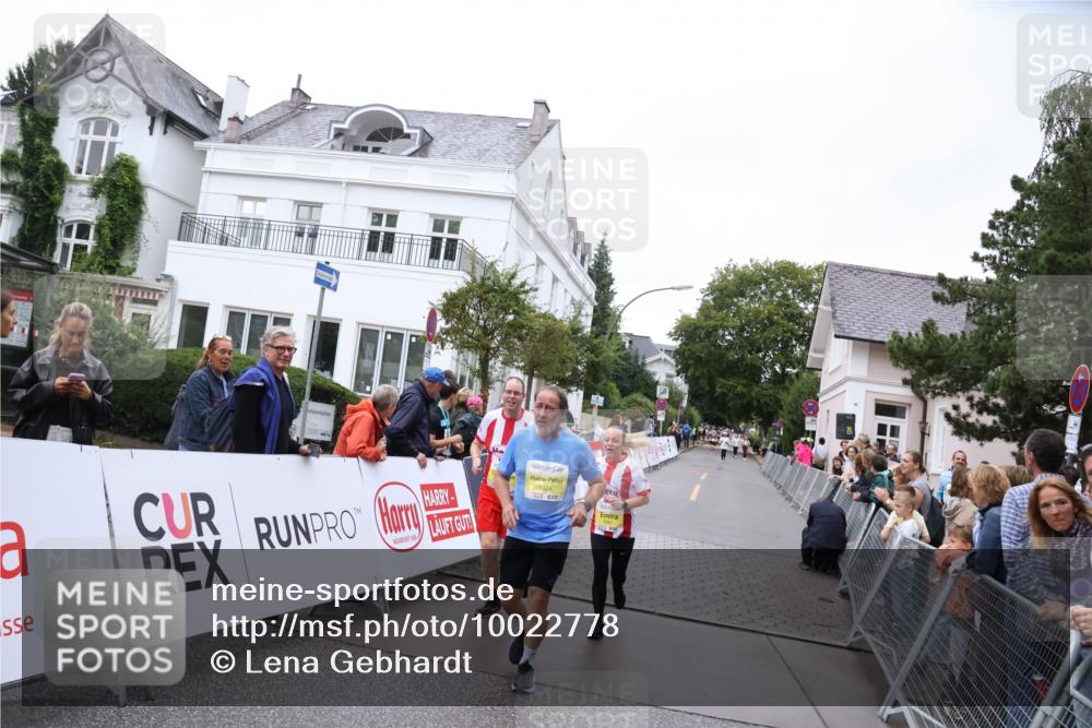 30.08.2026 - Blankeneser Heldenlauf Lena Gebhardt http://msf.ph/oto/10022778 30.08.2026 09:59:16 Ziel 1054, 1790, 1791, 1792, 1793 meine-sportfotos.de