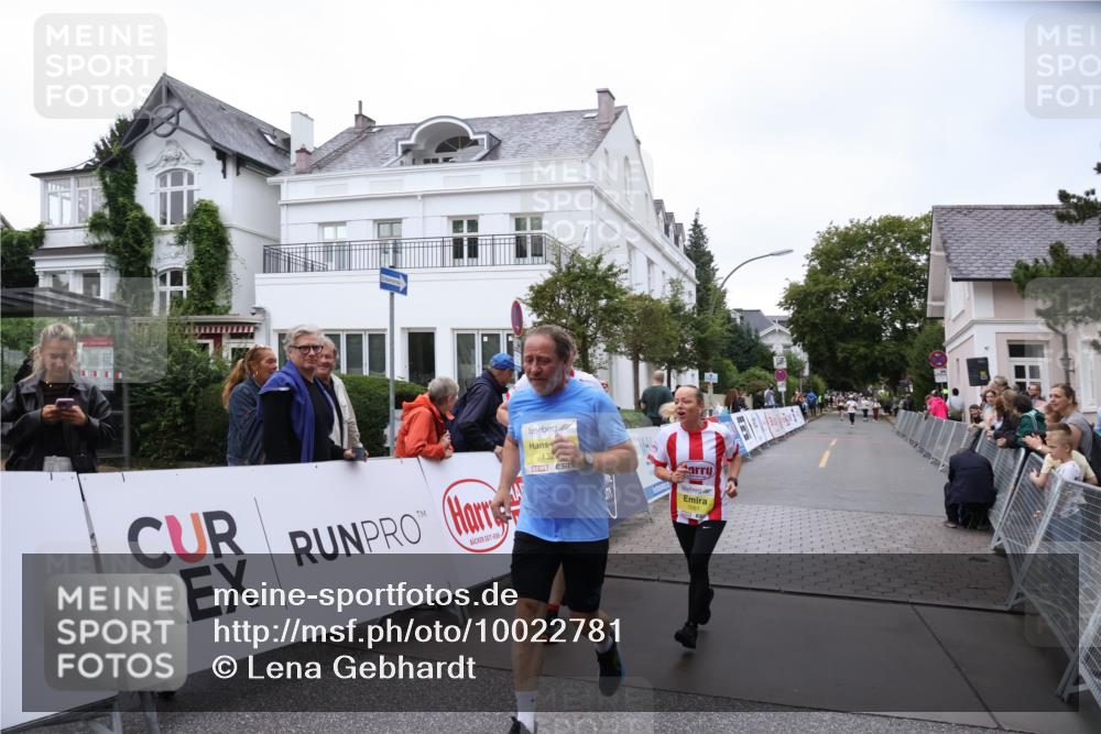 30.08.2026 - Blankeneser Heldenlauf Lena Gebhardt http://msf.ph/oto/10022781 30.08.2026 09:59:16 Ziel 1054, 1790, 1791, 1792, 1793 meine-sportfotos.de