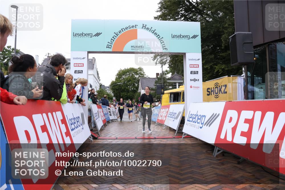 30.08.2026 - Blankeneser Heldenlauf Lena Gebhardt http://msf.ph/oto/10022790 30.08.2026 09:59:59 Ziel 1141, 1211, 1438 meine-sportfotos.de
