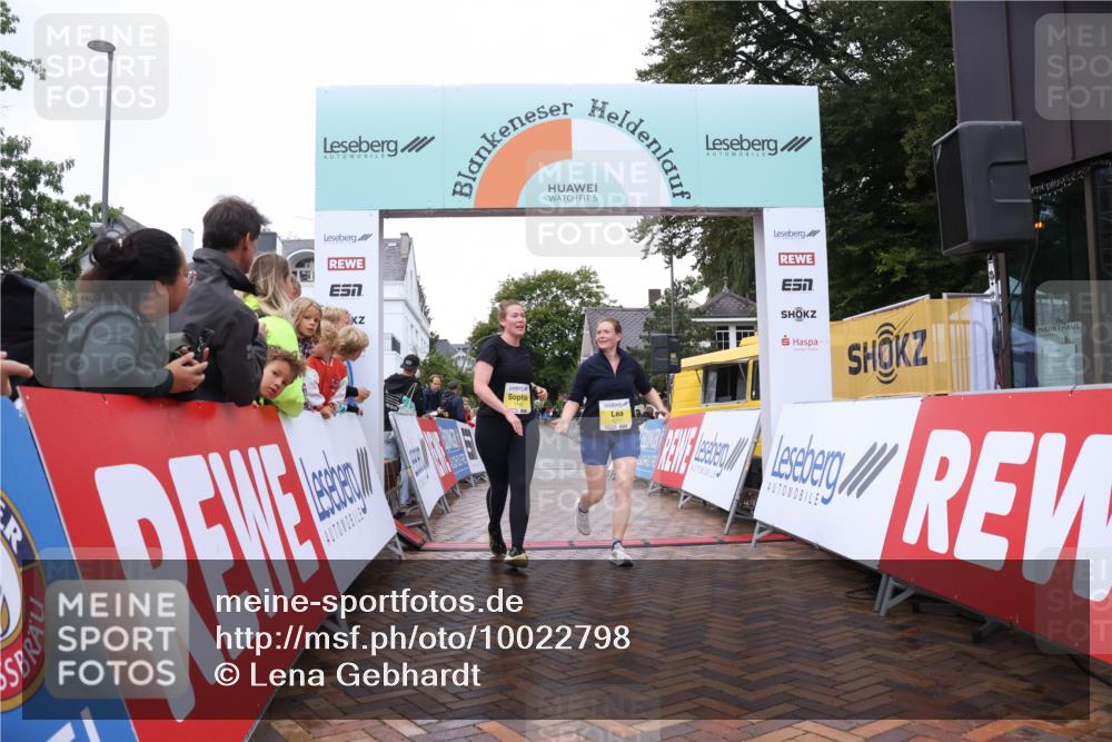 30.08.2026 - Blankeneser Heldenlauf Lena Gebhardt http://msf.ph/oto/10022798 30.08.2026 10:00:04 Ziel 1141, 1211, 1438 meine-sportfotos.de
