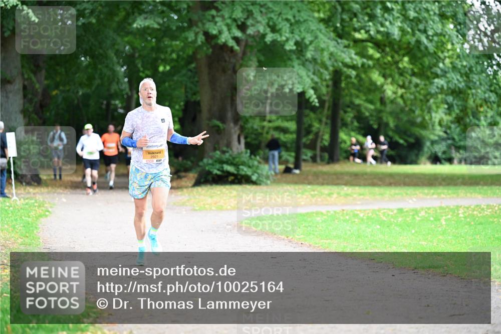 30.08.2026 - Blankeneser Heldenlauf Dr. Thomas Lammeyer http://msf.ph/oto/10025164 30.08.2026 10:26:46 Laufen 2921 meine-sportfotos.de