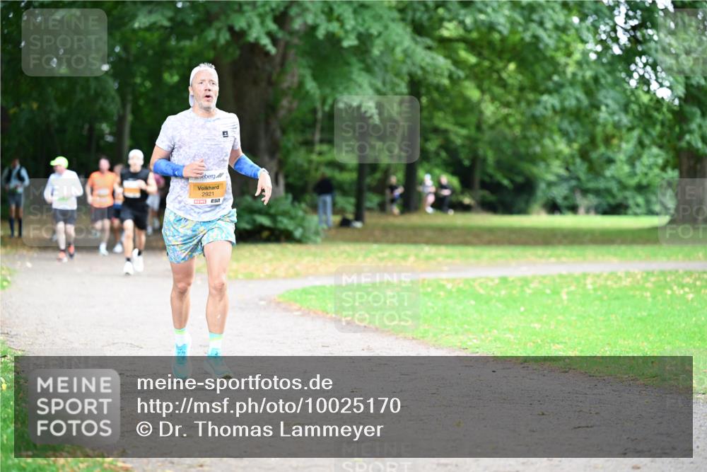 30.08.2026 - Blankeneser Heldenlauf Dr. Thomas Lammeyer http://msf.ph/oto/10025170 30.08.2026 10:26:47 Laufen 2921, 517 meine-sportfotos.de