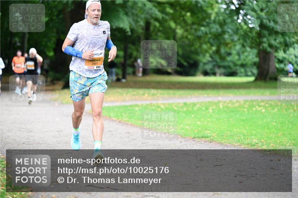 30.08.2026 - Blankeneser Heldenlauf Dr. Thomas Lammeyer http://msf.ph/oto/10025176 30.08.2026 10:26:48 Laufen 2921 meine-sportfotos.de