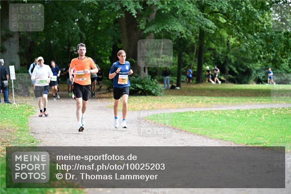 30.08.2026 - Blankeneser Heldenlauf Dr. Thomas Lammeyer http://msf.ph/oto/10025203 30.08.2026 10:26:54 Laufen 2926, 2345 meine-sportfotos.de
