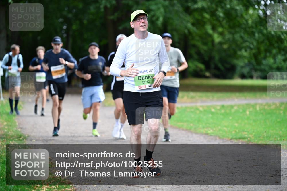 30.08.2026 - Blankeneser Heldenlauf Dr. Thomas Lammeyer http://msf.ph/oto/10025255 30.08.2026 10:27:03 Laufen 5242 meine-sportfotos.de