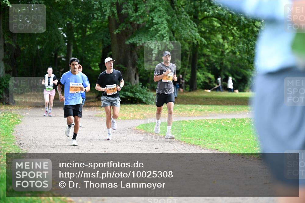 30.08.2026 - Blankeneser Heldenlauf Dr. Thomas Lammeyer http://msf.ph/oto/10025308 30.08.2026 10:27:15 Laufen 2235, 2236 meine-sportfotos.de