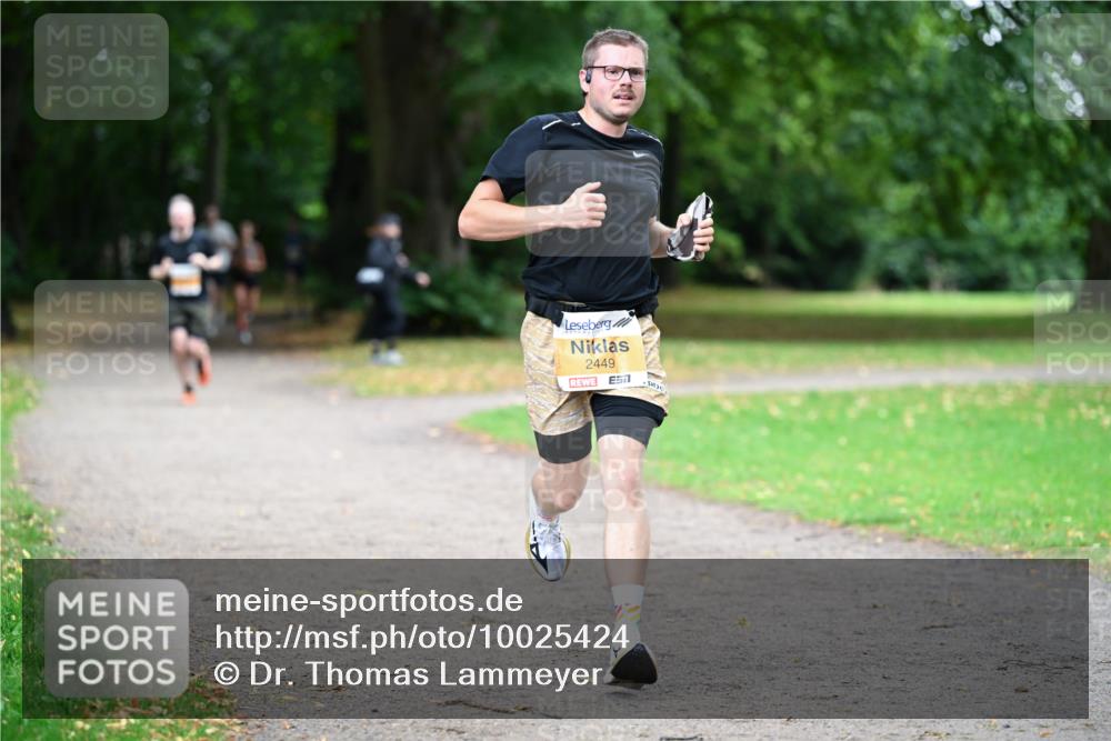 30.08.2026 - Blankeneser Heldenlauf Dr. Thomas Lammeyer http://msf.ph/oto/10025424 30.08.2026 10:27:33 Laufen 2449, 657 meine-sportfotos.de