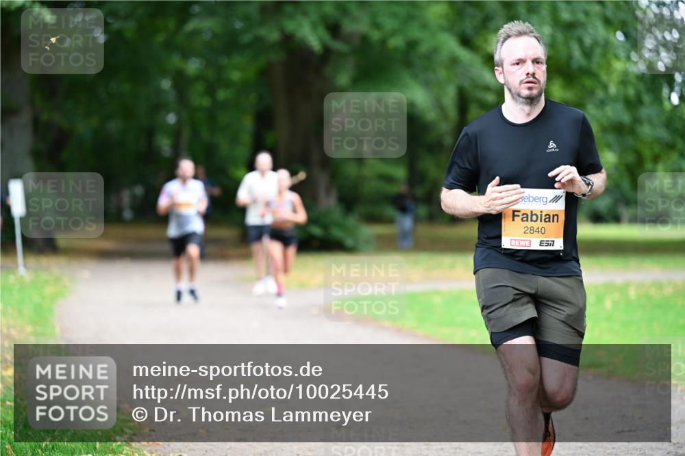 30.08.2026 - Blankeneser Heldenlauf Dr. Thomas Lammeyer http://msf.ph/oto/10025445 30.08.2026 10:27:40 Laufen 2840 meine-sportfotos.de