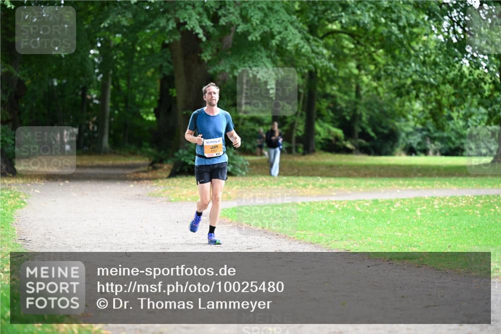 30.08.2026 - Blankeneser Heldenlauf Dr. Thomas Lammeyer http://msf.ph/oto/10025480 30.08.2026 10:27:48 Laufen 2751 meine-sportfotos.de