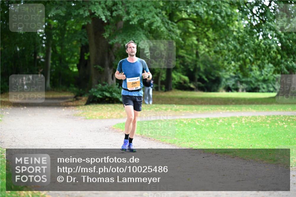 30.08.2026 - Blankeneser Heldenlauf Dr. Thomas Lammeyer http://msf.ph/oto/10025486 30.08.2026 10:27:49 Laufen 2751 meine-sportfotos.de