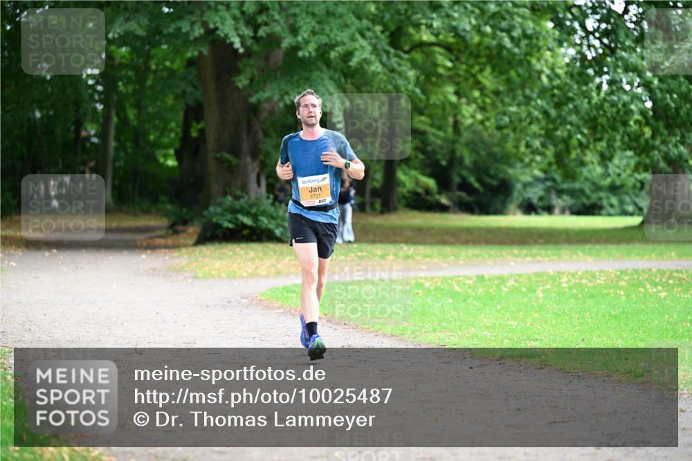 30.08.2026 - Blankeneser Heldenlauf Dr. Thomas Lammeyer http://msf.ph/oto/10025487 30.08.2026 10:27:49 Laufen 2751 meine-sportfotos.de