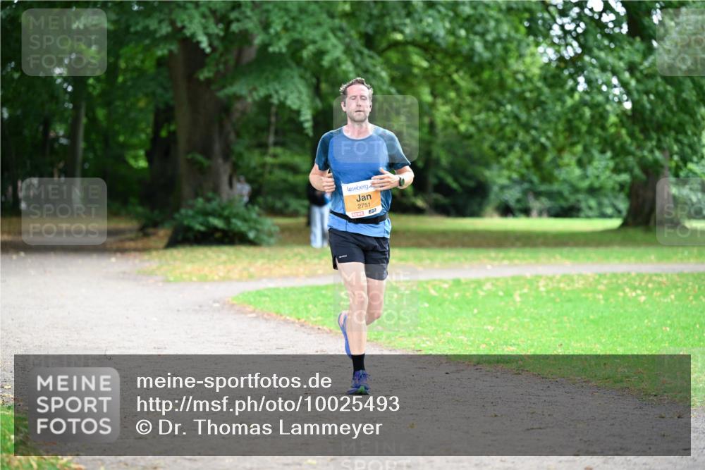 30.08.2026 - Blankeneser Heldenlauf Dr. Thomas Lammeyer http://msf.ph/oto/10025493 30.08.2026 10:27:50 Laufen 2751 meine-sportfotos.de
