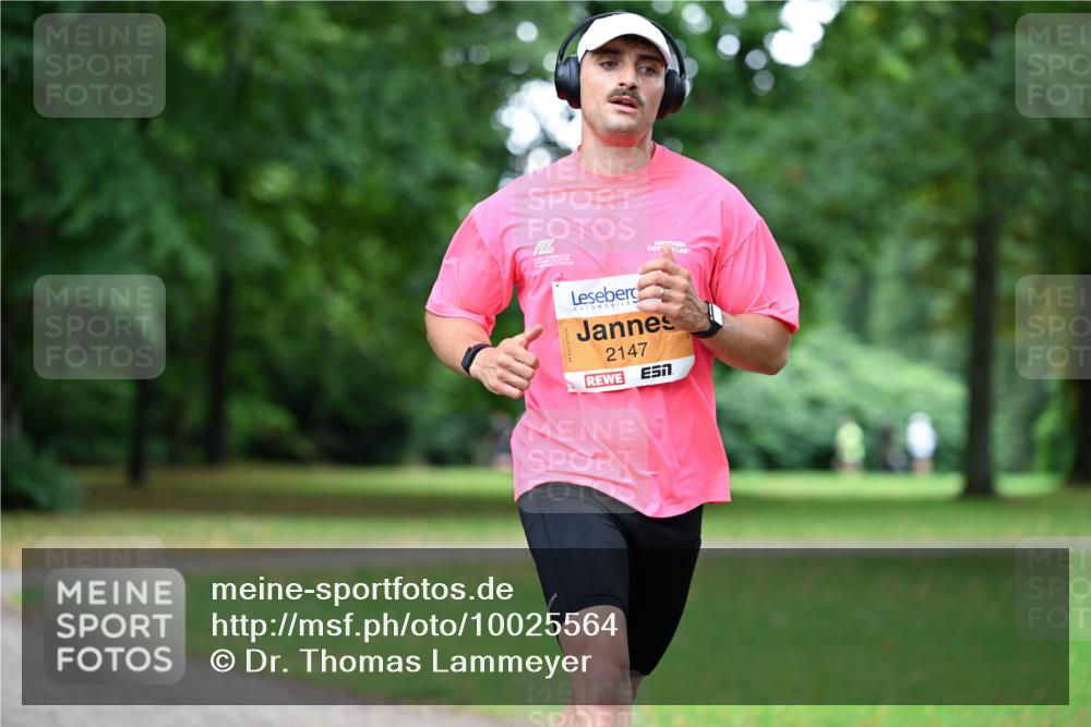 30.08.2026 - Blankeneser Heldenlauf Dr. Thomas Lammeyer http://msf.ph/oto/10025564 30.08.2026 10:28:36 Laufen 2147 meine-sportfotos.de