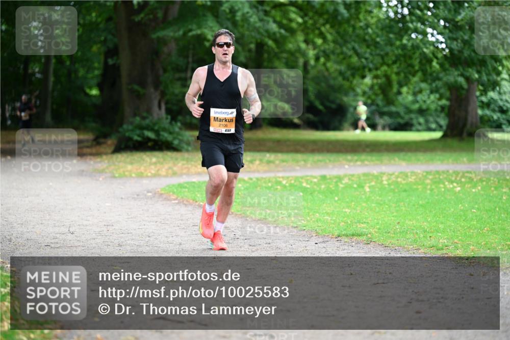 30.08.2026 - Blankeneser Heldenlauf Dr. Thomas Lammeyer http://msf.ph/oto/10025583 30.08.2026 10:28:41 Laufen 2106 meine-sportfotos.de