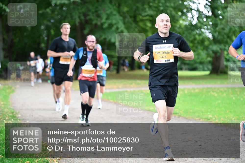 30.08.2026 - Blankeneser Heldenlauf Dr. Thomas Lammeyer http://msf.ph/oto/10025830 30.08.2026 10:30:01 Laufen 2478 meine-sportfotos.de