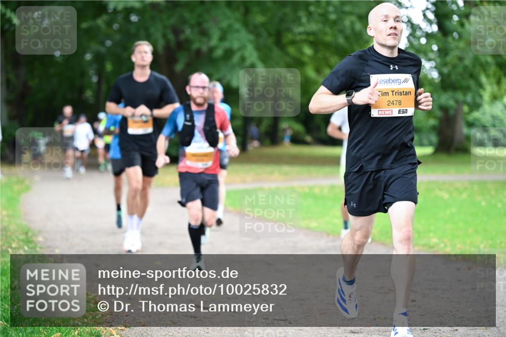 30.08.2026 - Blankeneser Heldenlauf Dr. Thomas Lammeyer http://msf.ph/oto/10025832 30.08.2026 10:30:01 Laufen 2478 meine-sportfotos.de