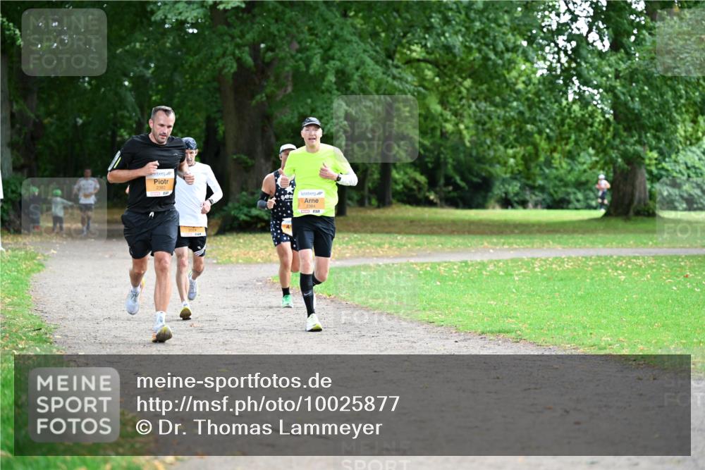 30.08.2026 - Blankeneser Heldenlauf Dr. Thomas Lammeyer http://msf.ph/oto/10025877 30.08.2026 10:30:08 Laufen 2382, 2384 meine-sportfotos.de