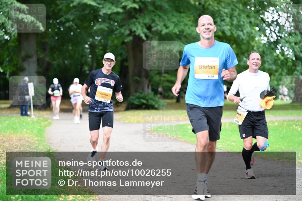 30.08.2026 - Blankeneser Heldenlauf Dr. Thomas Lammeyer http://msf.ph/oto/10026255 30.08.2026 10:31:35 Laufen 2922, 2057, 57, 176, 7 meine-sportfotos.de