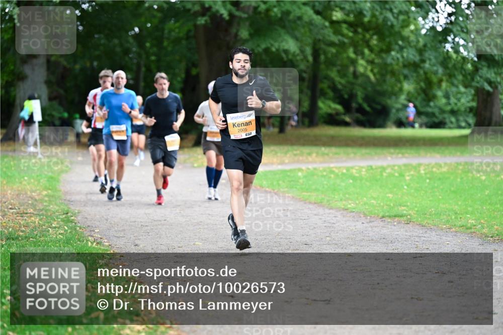 30.08.2026 - Blankeneser Heldenlauf Dr. Thomas Lammeyer http://msf.ph/oto/10026573 30.08.2026 10:33:09 Laufen 2005 meine-sportfotos.de