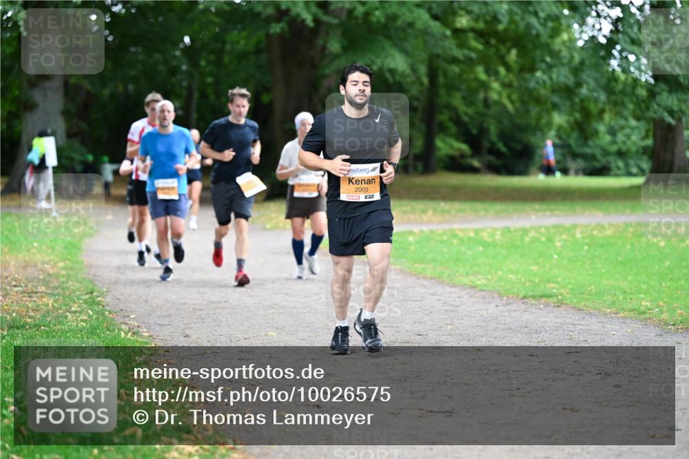 30.08.2026 - Blankeneser Heldenlauf Dr. Thomas Lammeyer http://msf.ph/oto/10026575 30.08.2026 10:33:09 Laufen 2005 meine-sportfotos.de
