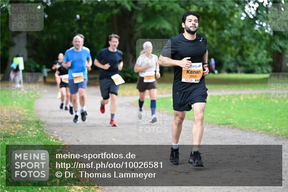 30.08.2026 - Blankeneser Heldenlauf Dr. Thomas Lammeyer http://msf.ph/oto/10026581 30.08.2026 10:33:10 Laufen 2005 meine-sportfotos.de