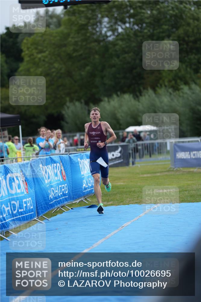30.08.2026 - Elbe Triathlon Hamburg LAZAROV Photography http://msf.ph/oto/10026695 30.08.2026 09:54:19 Ziel 205 meine-sportfotos.de