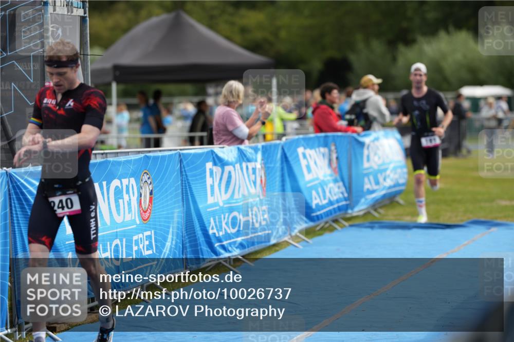 30.08.2026 - Elbe Triathlon Hamburg LAZAROV Photography http://msf.ph/oto/10026737 30.08.2026 10:10:00 Ziel 181, 240 meine-sportfotos.de