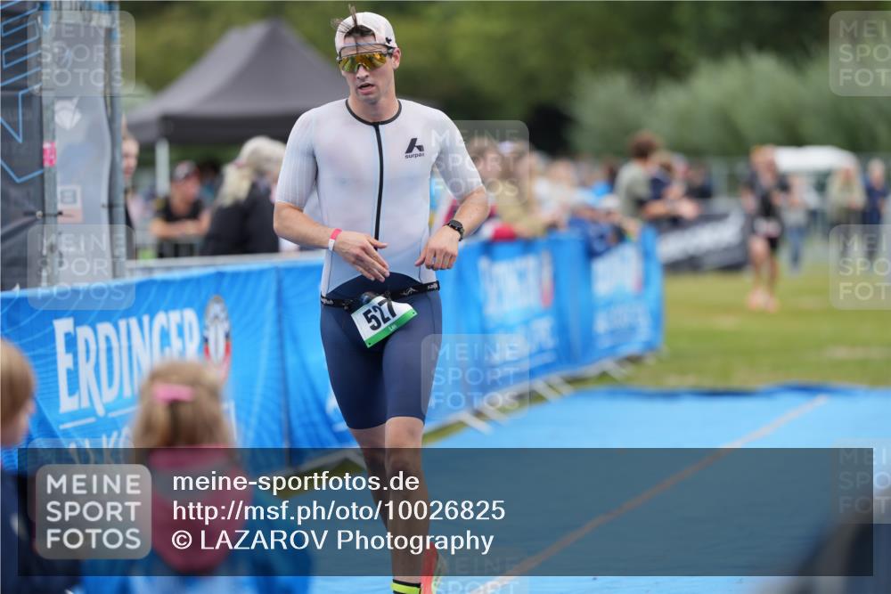 30.08.2026 - Elbe Triathlon Hamburg LAZAROV Photography http://msf.ph/oto/10026825 30.08.2026 10:25:03 Ziel 258, 527 meine-sportfotos.de