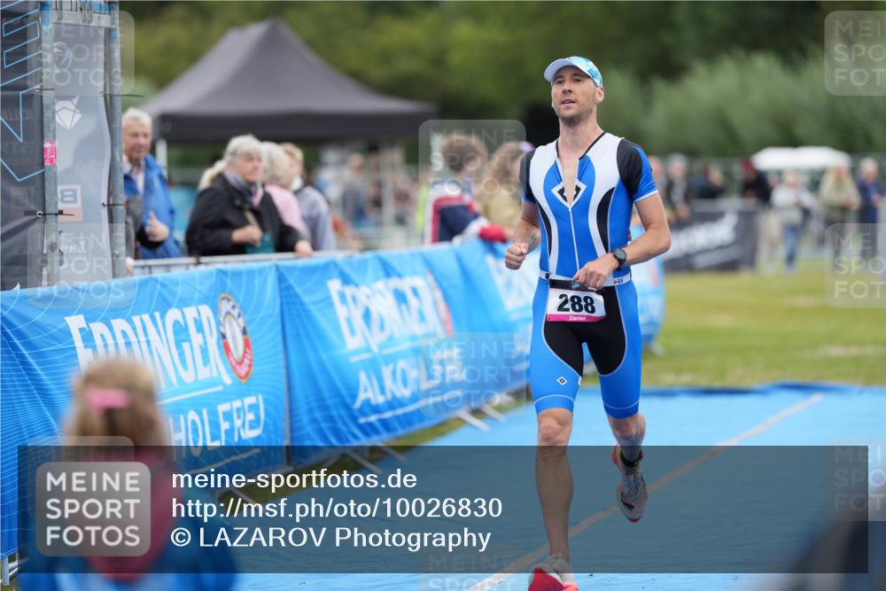 30.08.2026 - Elbe Triathlon Hamburg LAZAROV Photography http://msf.ph/oto/10026830 30.08.2026 10:26:00 Ziel 288 meine-sportfotos.de