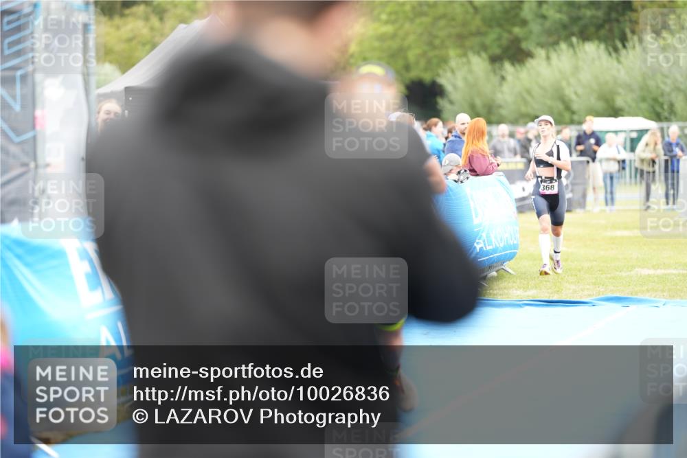 30.08.2026 - Elbe Triathlon Hamburg LAZAROV Photography http://msf.ph/oto/10026836 30.08.2026 10:26:30 Ziel 286, 368 meine-sportfotos.de