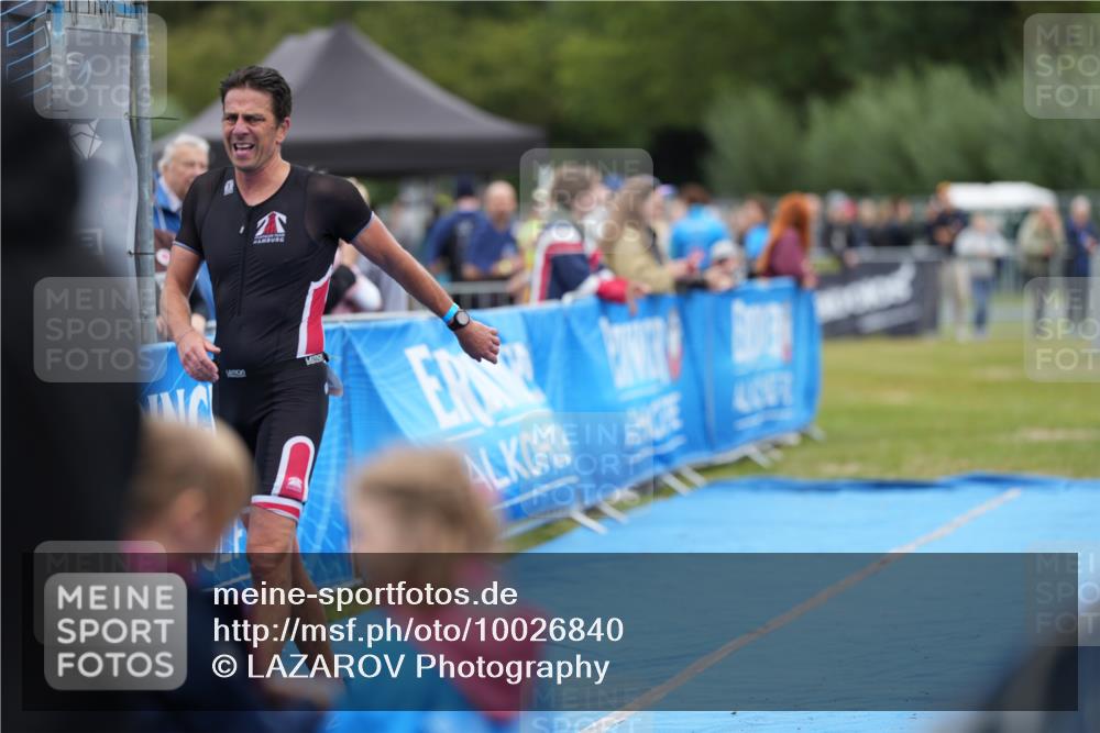 30.08.2026 - Elbe Triathlon Hamburg LAZAROV Photography http://msf.ph/oto/10026840 30.08.2026 10:26:44 Ziel 280 meine-sportfotos.de