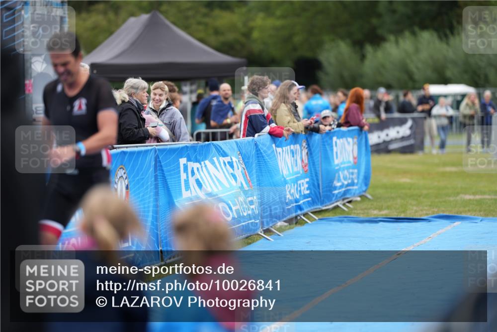 30.08.2026 - Elbe Triathlon Hamburg LAZAROV Photography http://msf.ph/oto/10026841 30.08.2026 10:26:44 Ziel 280 meine-sportfotos.de