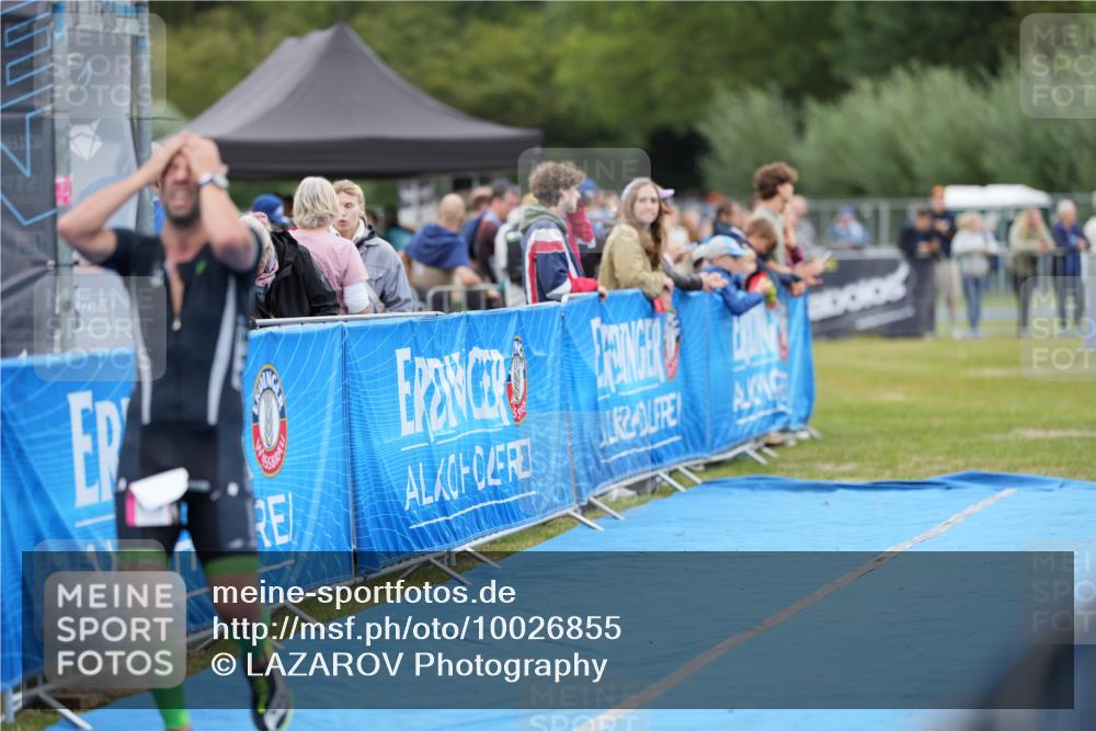 30.08.2026 - Elbe Triathlon Hamburg LAZAROV Photography http://msf.ph/oto/10026855 30.08.2026 10:28:52 Ziel 255 meine-sportfotos.de