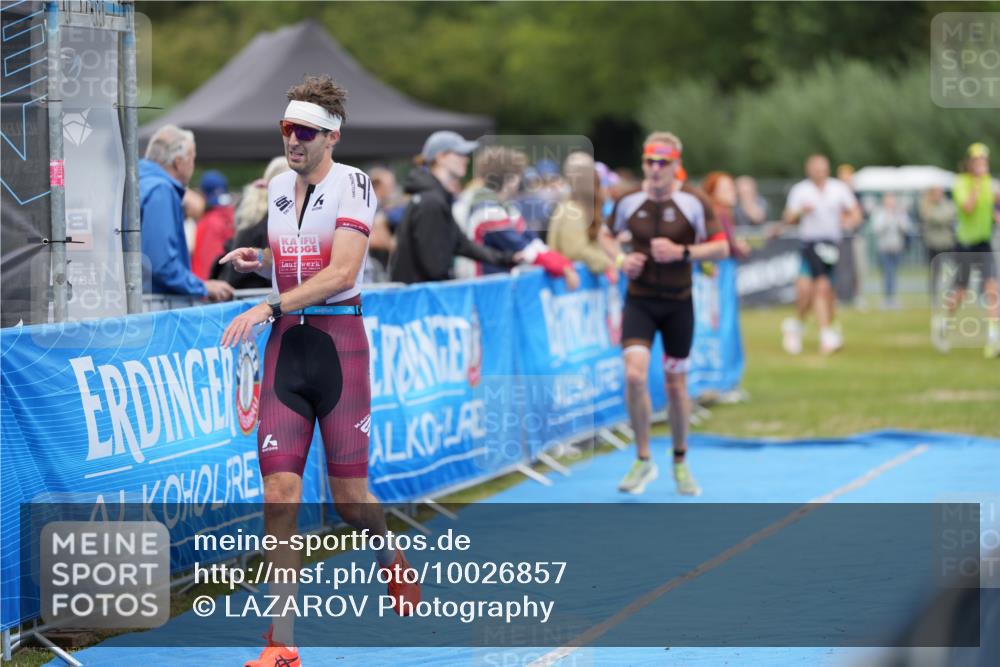 30.08.2026 - Elbe Triathlon Hamburg LAZAROV Photography http://msf.ph/oto/10026857 30.08.2026 10:29:36 Ziel 236, 310, 351 meine-sportfotos.de