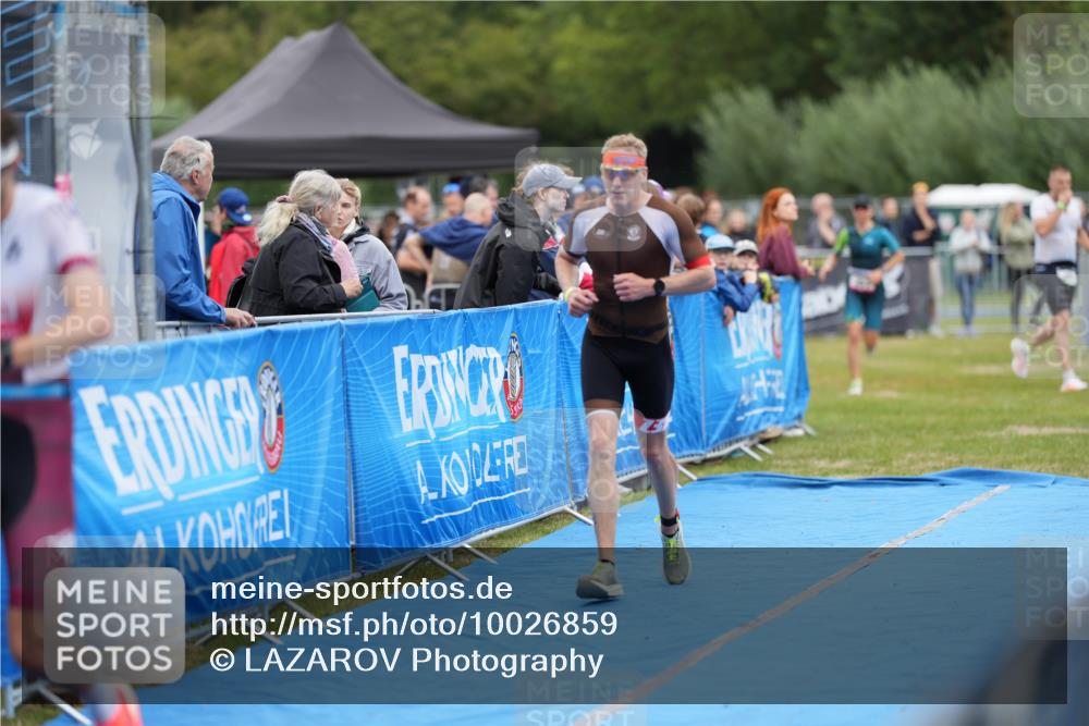 30.08.2026 - Elbe Triathlon Hamburg LAZAROV Photography http://msf.ph/oto/10026859 30.08.2026 10:29:37 Ziel 236, 310, 351 meine-sportfotos.de