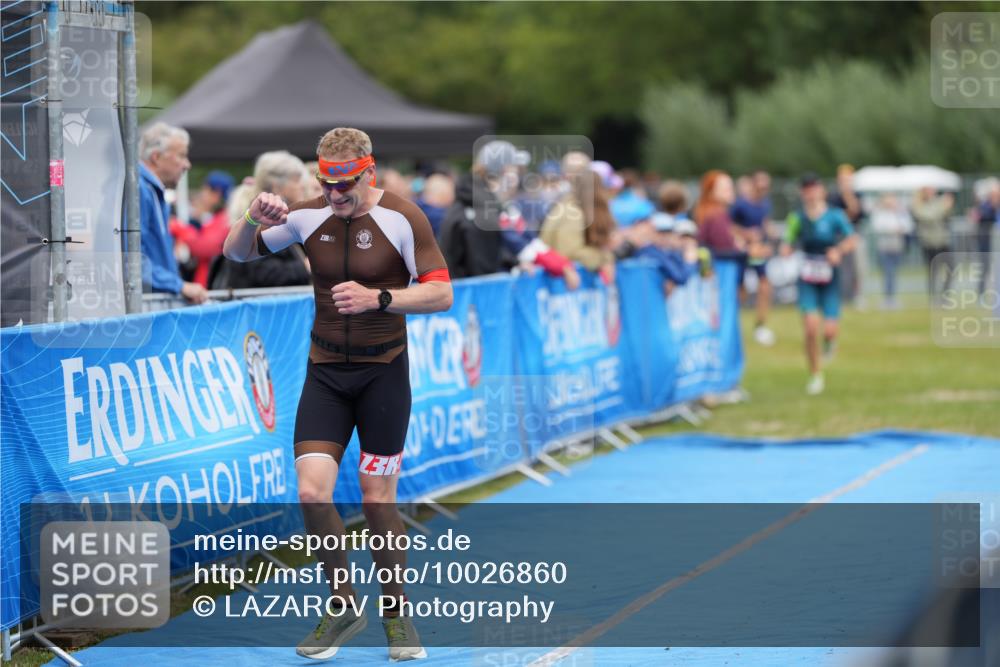 30.08.2026 - Elbe Triathlon Hamburg LAZAROV Photography http://msf.ph/oto/10026860 30.08.2026 10:29:38 Ziel 236, 310, 351 meine-sportfotos.de