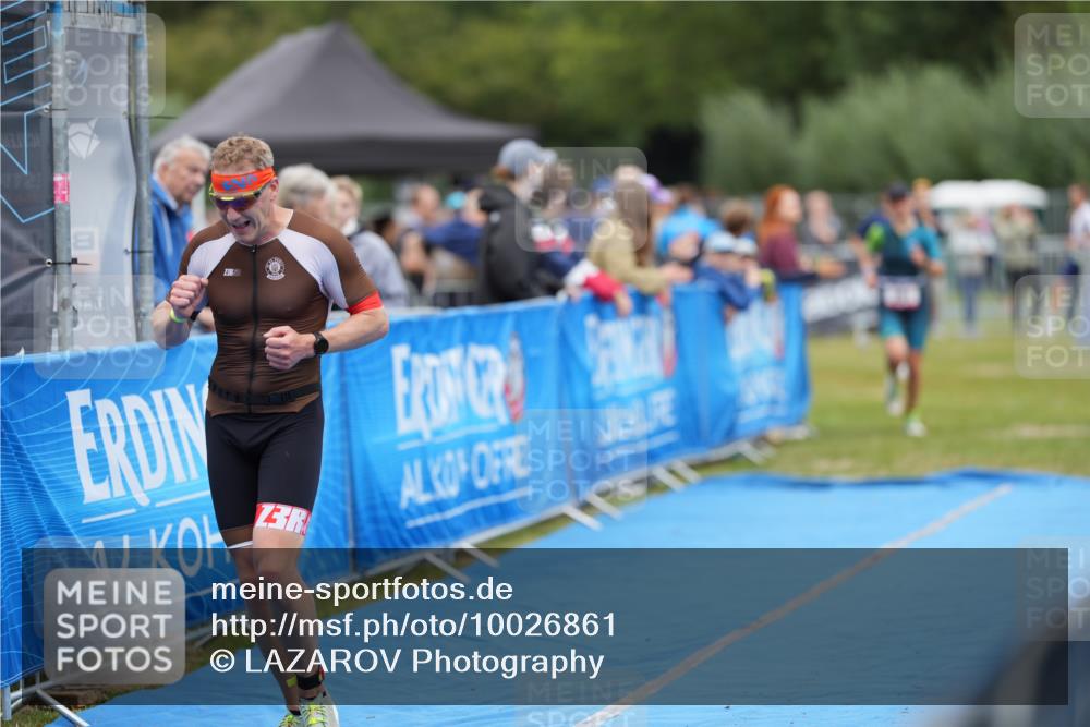 30.08.2026 - Elbe Triathlon Hamburg LAZAROV Photography http://msf.ph/oto/10026861 30.08.2026 10:29:39 Ziel 236, 310, 351 meine-sportfotos.de