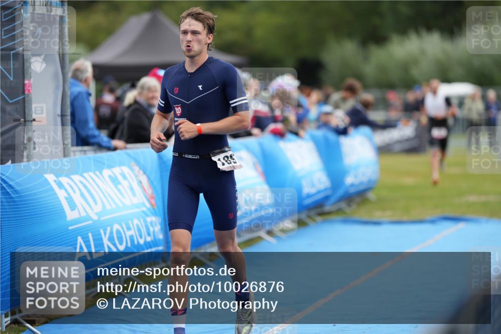 30.08.2026 - Elbe Triathlon Hamburg LAZAROV Photography http://msf.ph/oto/10026876 30.08.2026 10:31:07 Ziel 208, 252, 1895 meine-sportfotos.de