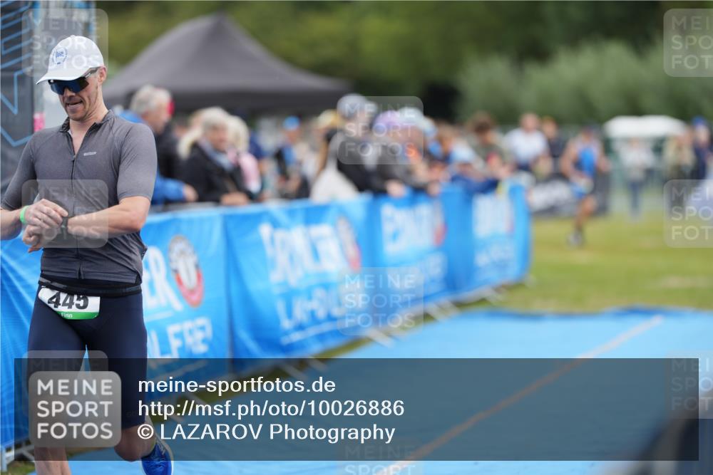 30.08.2026 - Elbe Triathlon Hamburg LAZAROV Photography http://msf.ph/oto/10026886 30.08.2026 10:31:59 Ziel 445 meine-sportfotos.de
