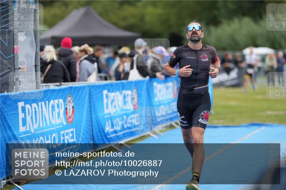 30.08.2026 - Elbe Triathlon Hamburg LAZAROV Photography http://msf.ph/oto/10026887 30.08.2026 10:32:26 Ziel 271, 295 meine-sportfotos.de