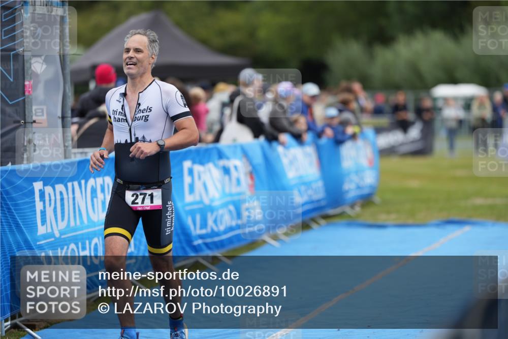 30.08.2026 - Elbe Triathlon Hamburg LAZAROV Photography http://msf.ph/oto/10026891 30.08.2026 10:32:34 Ziel 271 meine-sportfotos.de