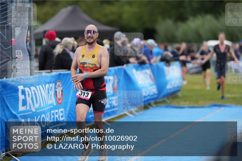 30.08.2026 - Elbe Triathlon Hamburg LAZAROV Photography http://msf.ph/oto/10026902 30.08.2026 10:33:23 Ziel 313, 326, 382 meine-sportfotos.de
