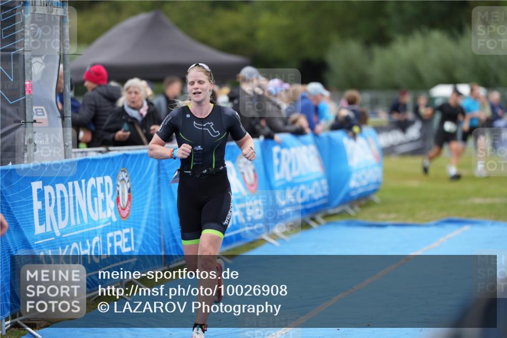 30.08.2026 - Elbe Triathlon Hamburg LAZAROV Photography http://msf.ph/oto/10026908 30.08.2026 10:33:29 Ziel 326, 382 meine-sportfotos.de