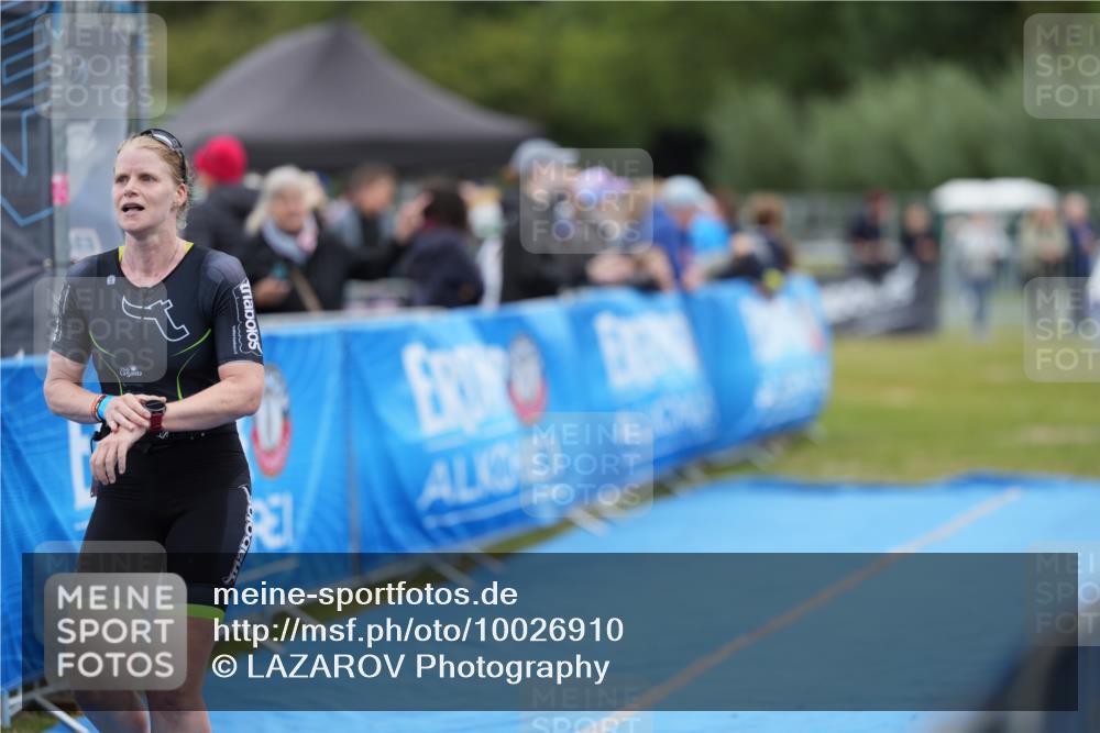 30.08.2026 - Elbe Triathlon Hamburg LAZAROV Photography http://msf.ph/oto/10026910 30.08.2026 10:33:29 Ziel 326, 382 meine-sportfotos.de