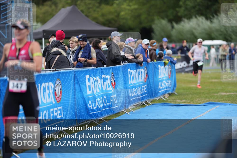 30.08.2026 - Elbe Triathlon Hamburg LAZAROV Photography http://msf.ph/oto/10026919 30.08.2026 10:34:18 Ziel 347, 412 meine-sportfotos.de