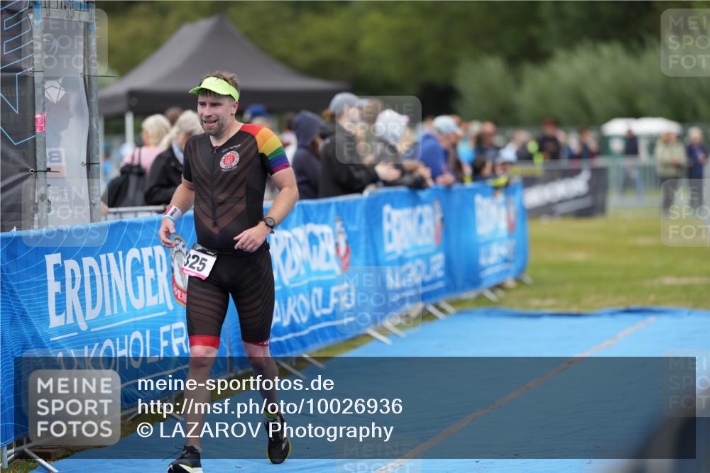30.08.2026 - Elbe Triathlon Hamburg LAZAROV Photography http://msf.ph/oto/10026936 30.08.2026 10:35:28 Ziel 325 meine-sportfotos.de
