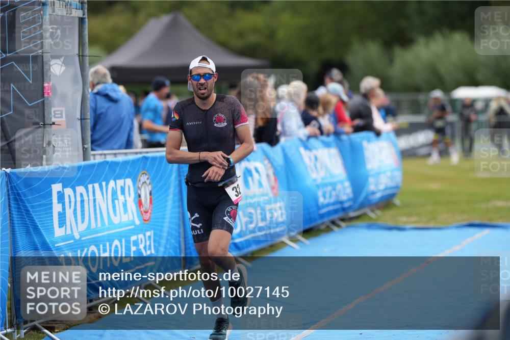 30.08.2026 - Elbe Triathlon Hamburg LAZAROV Photography http://msf.ph/oto/10027145 30.08.2026 10:48:38 Ziel 320 meine-sportfotos.de