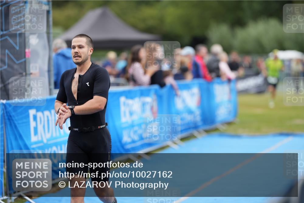 30.08.2026 - Elbe Triathlon Hamburg LAZAROV Photography http://msf.ph/oto/10027162 30.08.2026 10:51:10 Ziel 285, 567, 705 meine-sportfotos.de